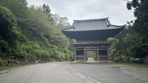 出流山満願寺の写真